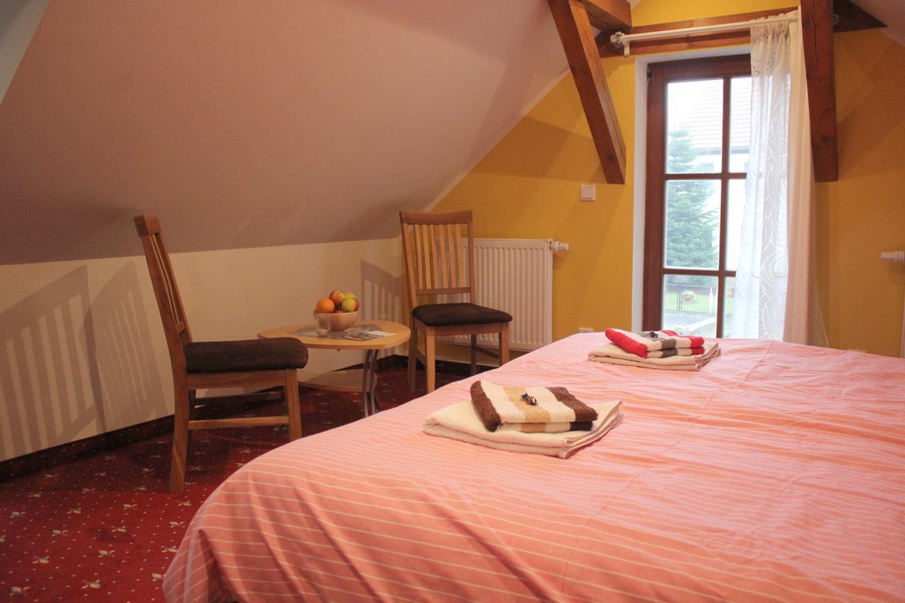 "Altjessen 57" Hotel Pirna Exterior photo